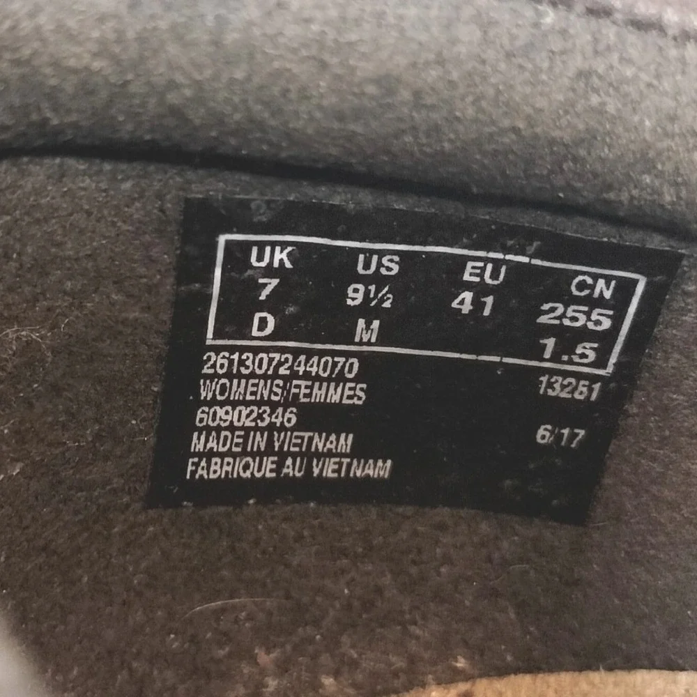 Clarks brown leather